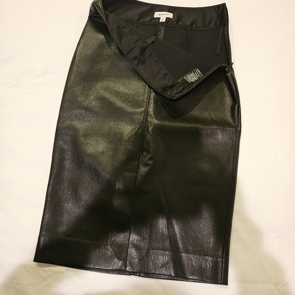 Skirt - Picture 2 of 4